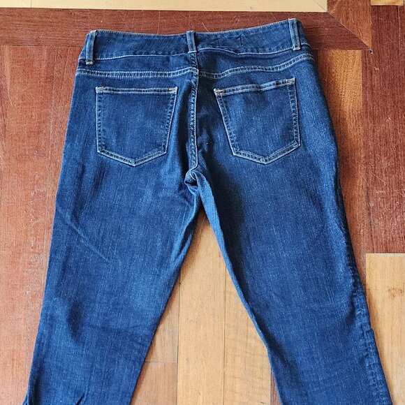 GAP Curvy Skinny Medium Wash Faded Jeans Size 28R - Picture 13 of 15